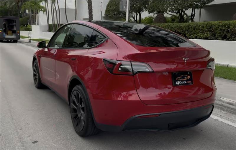 Used 2022 Tesla Model Y Long Range AWD/4WD image 5