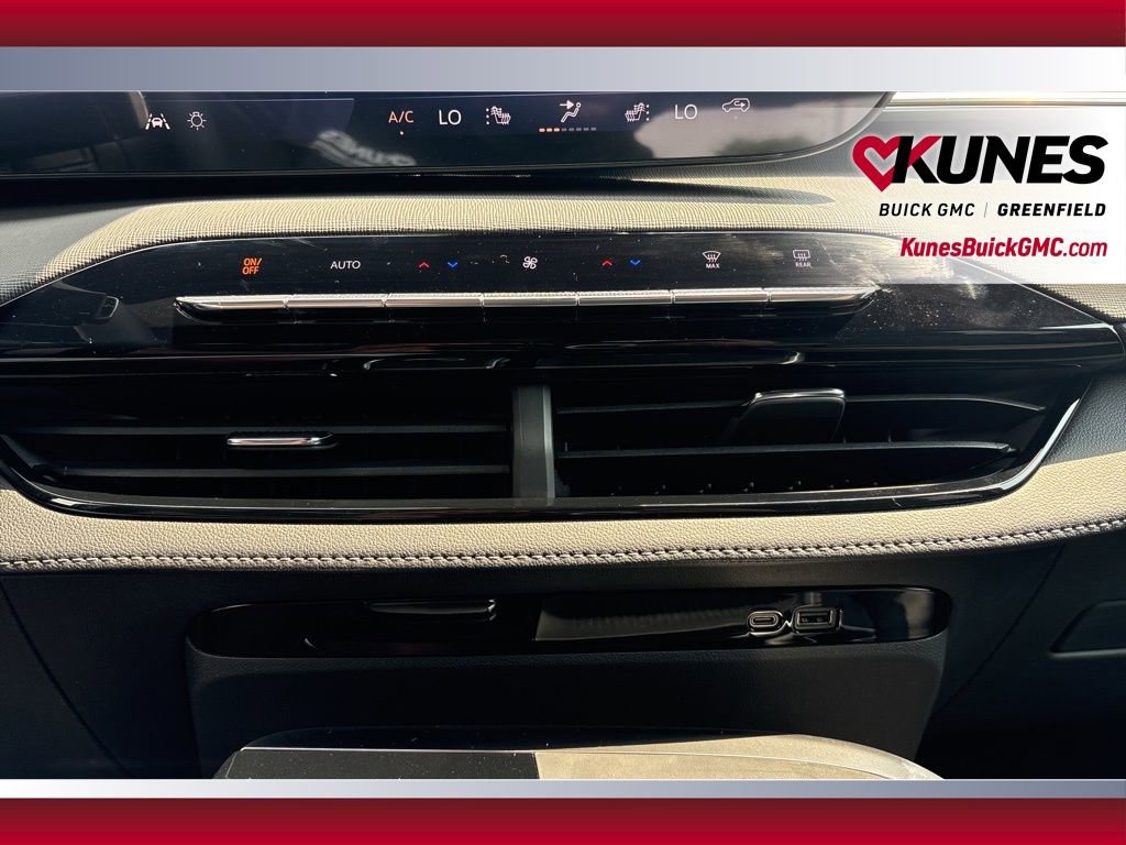 New 2026 Buick Enclave Sport Touring w/ Power Package image 29