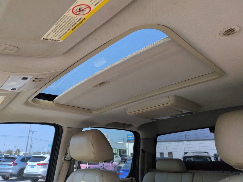 Used 2010 GMC Sierra 2500 SLT w/ Entertainment Package image 28