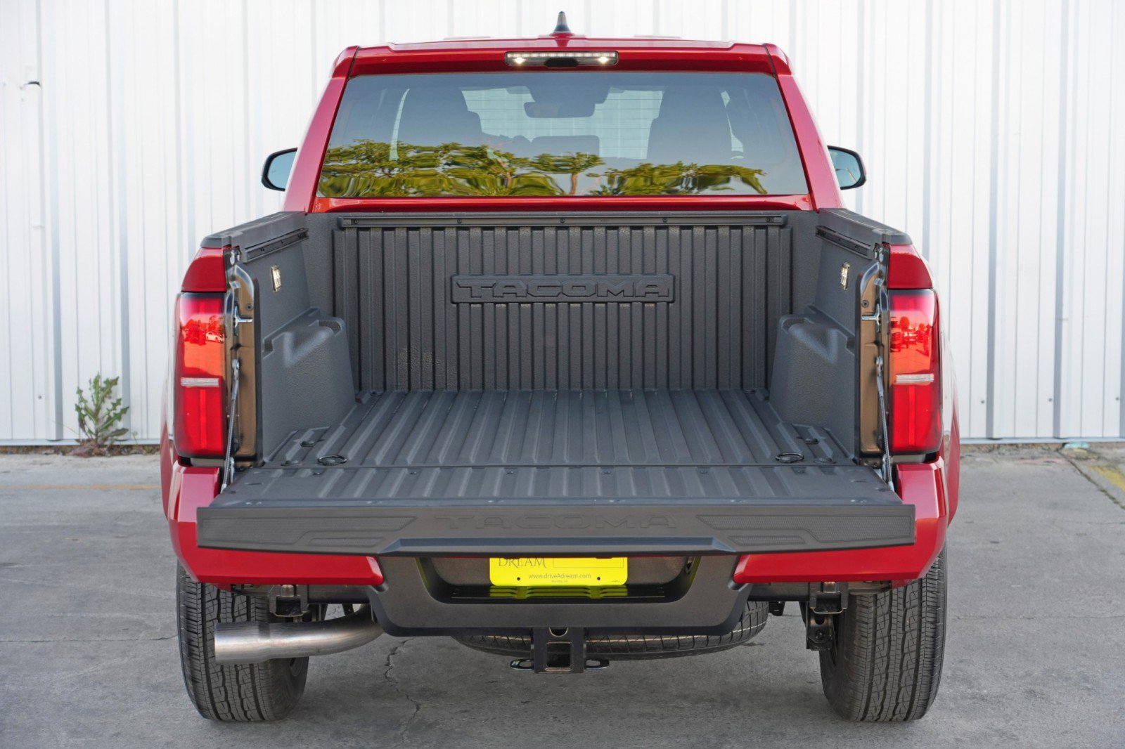 Used 2025 Toyota Tacoma TRD Sport AWD/4WD image 10