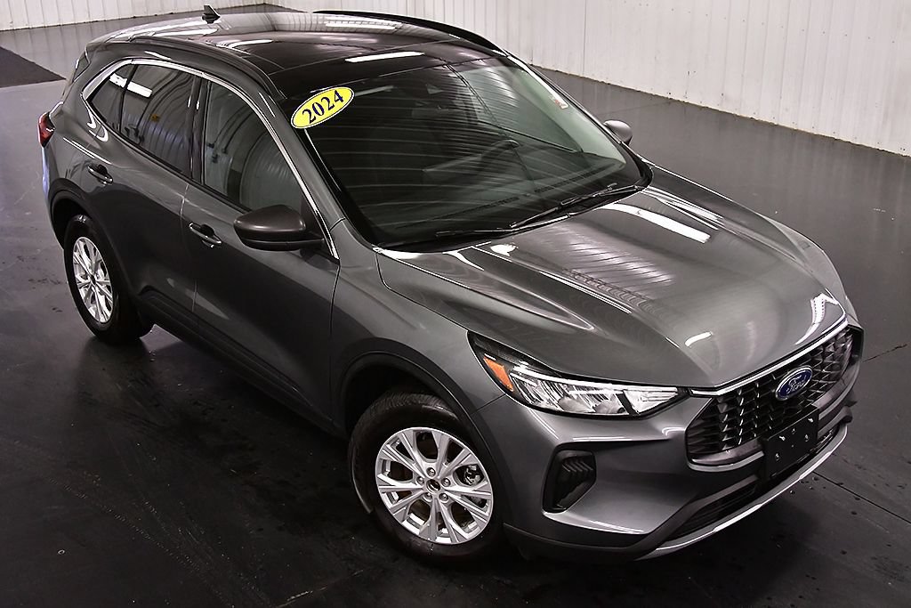 Used 2024 Ford Escape Active w/ Tech Pack #1 AWD/4WD image 13