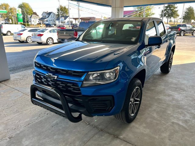 Used 2021 Chevrolet Colorado W/T w/ Custom Special Edition image 2