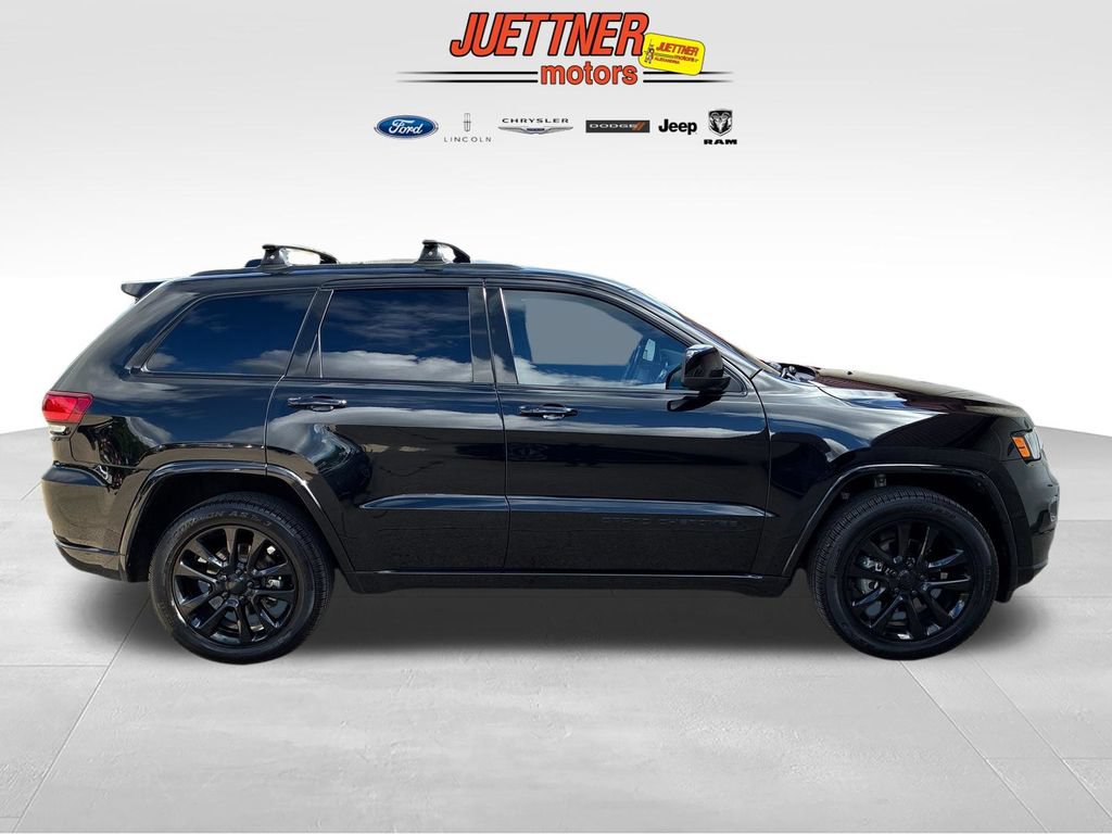 Used 2020 Jeep Grand Cherokee Altitude AWD/4WD image 7