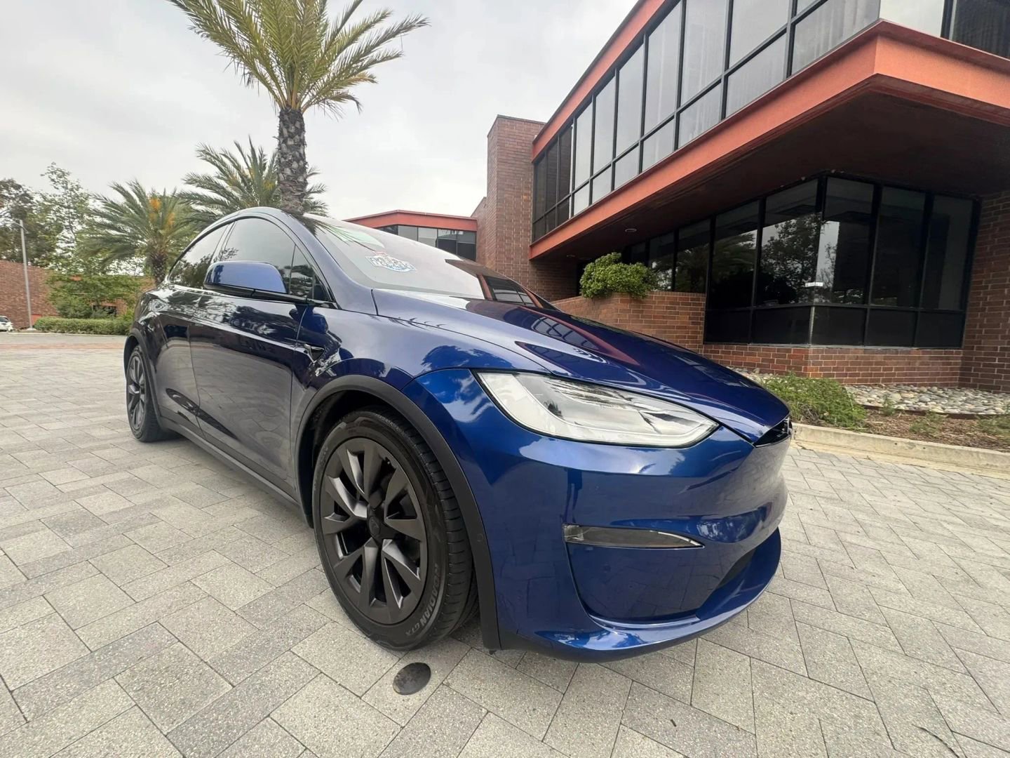Used 2021 Tesla Model X Long Range image 45