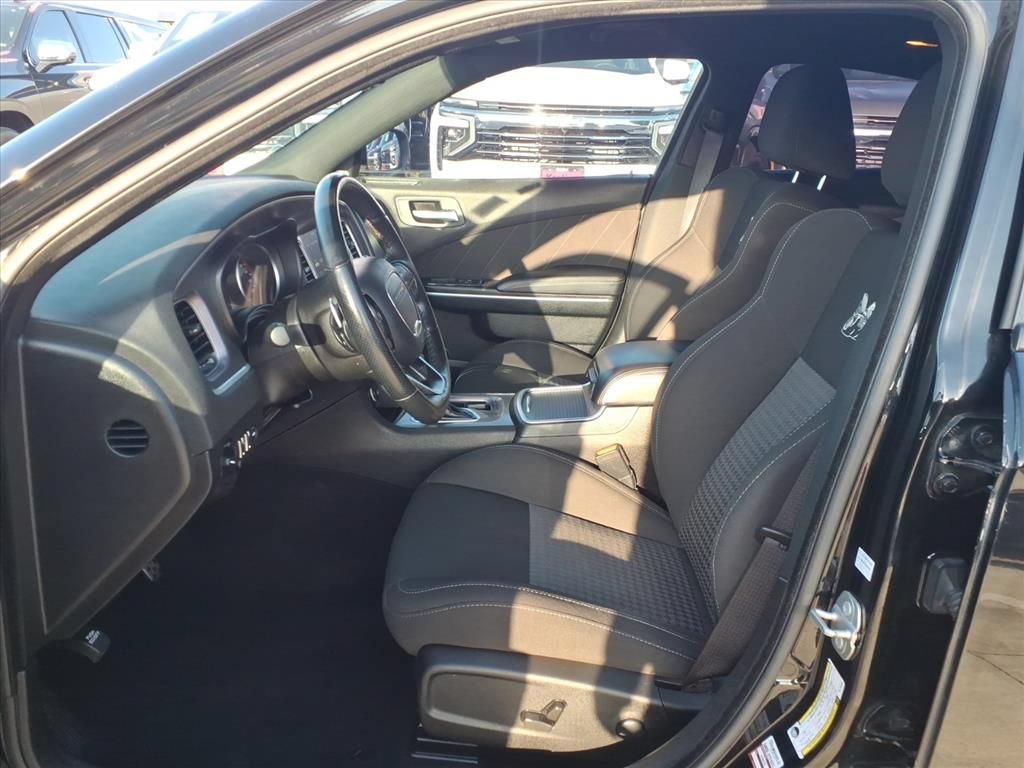 Used 2022 Dodge Charger Scat Pack w/ Dynamics Package RWD image 19