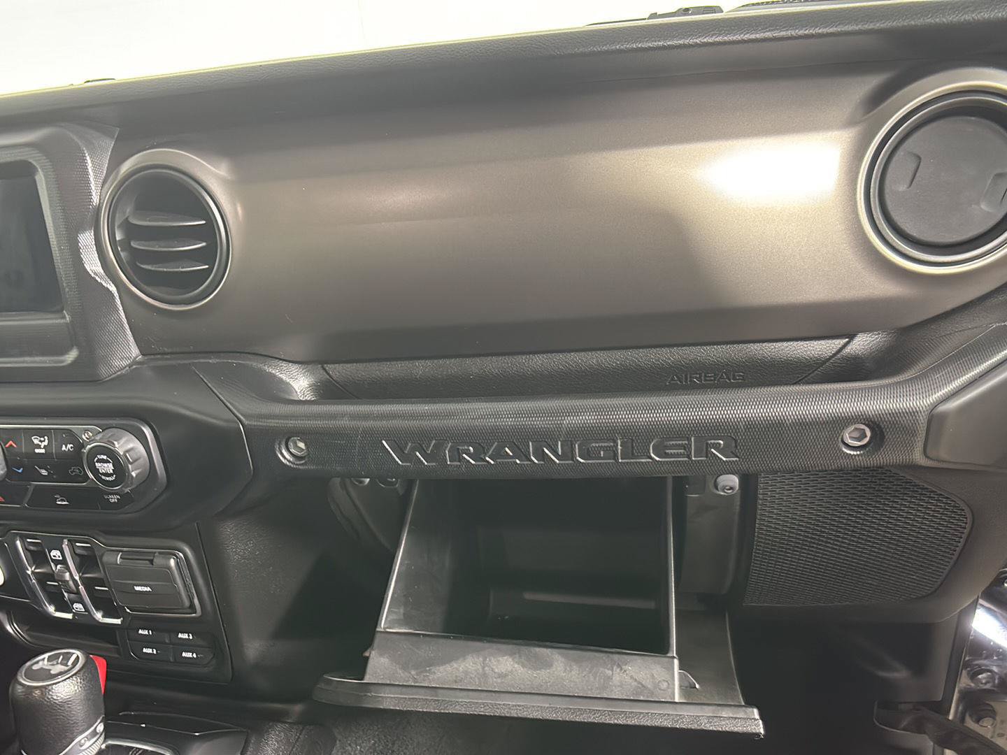 Used 2021 Jeep Wrangler Unlimited Sport AWD/4WD image 26