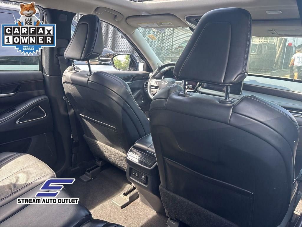 Used 2022 INFINITI QX60 Sensory w/ Cargo Package image 14