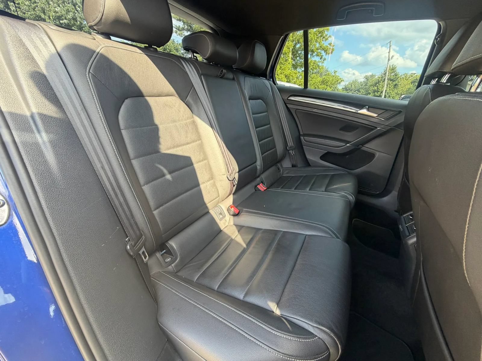 Used 2015 Volkswagen Golf R 4-Door AWD/4WD image 7