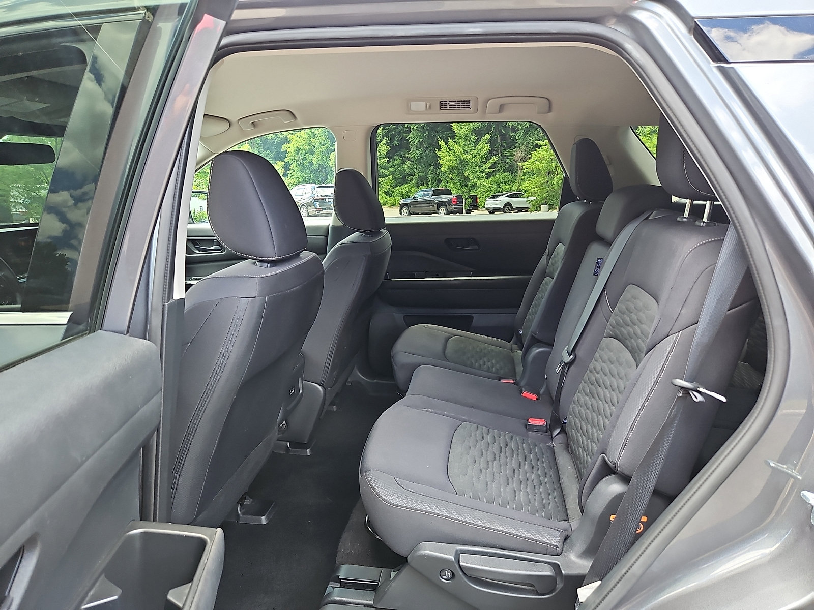 Certified 2024 Nissan Pathfinder S w/ Cargo Package AWD/4WD image 10