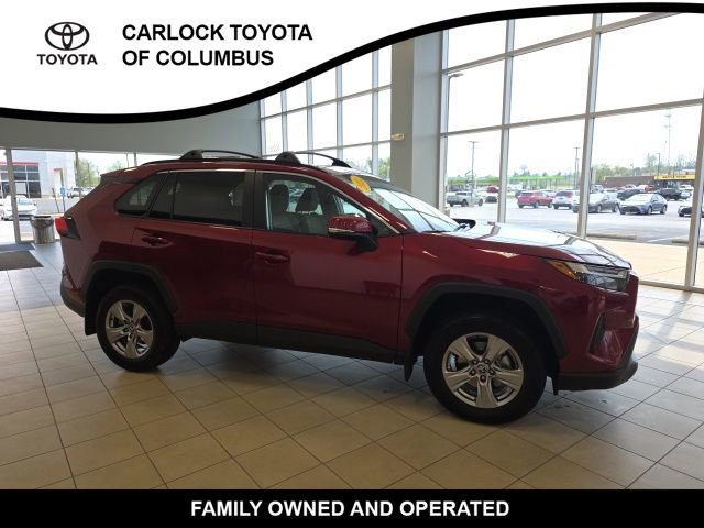 Used 2022 Toyota RAV4 XLE w/ Convenience Package image 5