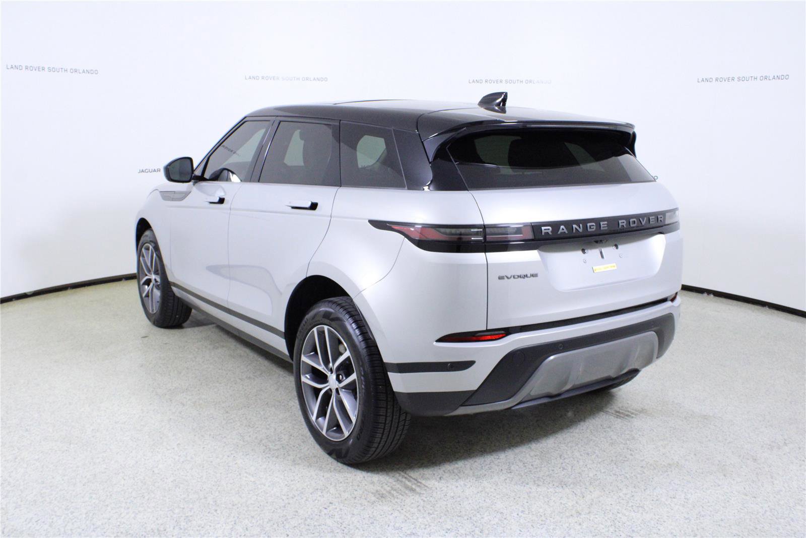 Used 2024 Land Rover Range Rover Evoque S AWD/4WD image 5