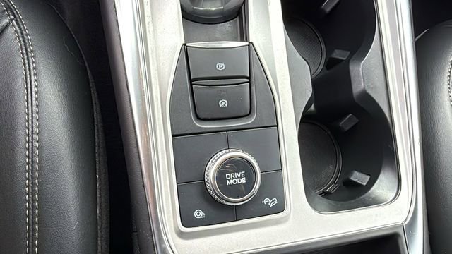Used 2023 Ford Explorer XLT w/ Equipment Group 202A image 19