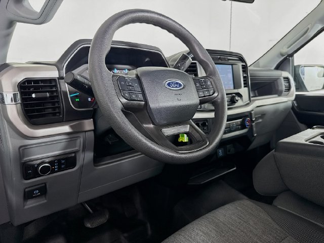 Used 2023 Ford F150 XL w/ Trailer Tow Package RWD image 18