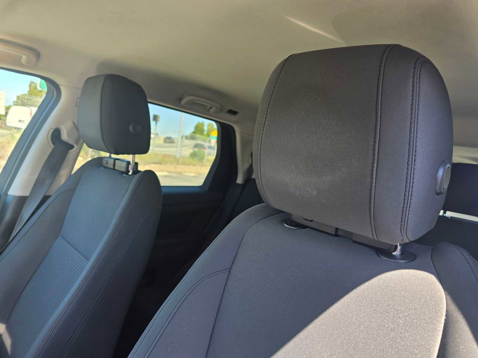 Used 2020 Land Rover Discovery Sport image 24