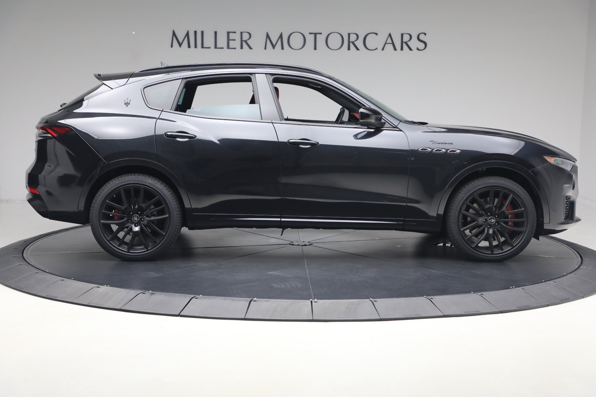Certified 2022 Maserati Levante Modena AWD/4WD image 9