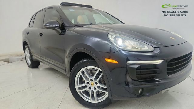 Used 2016 Porsche Cayenne AWD/4WD image 1