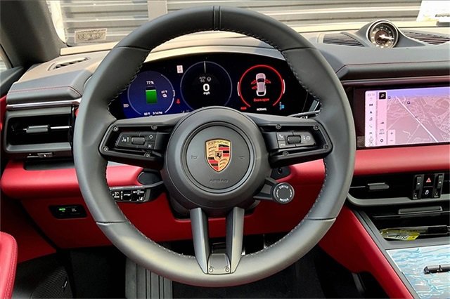 New 2025 Porsche Macan 4S Electric image 7