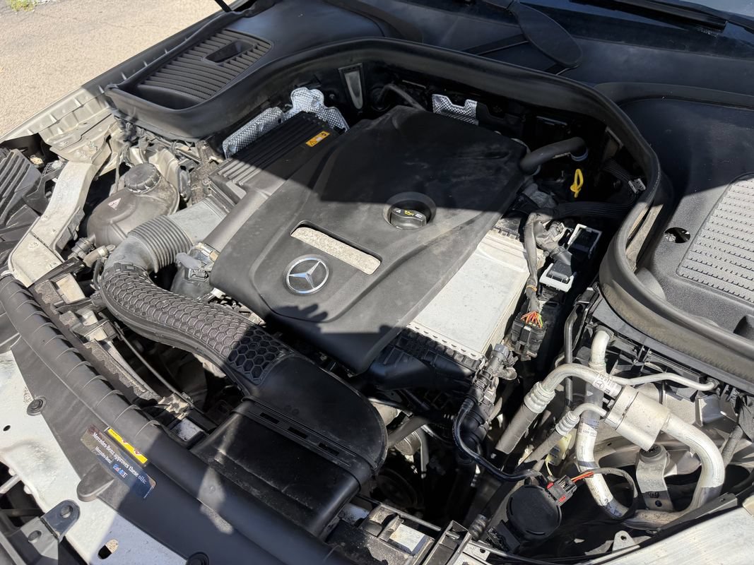 Used 2019 Mercedes-Benz GLC 300 4MATIC w/ Premium Package image 46