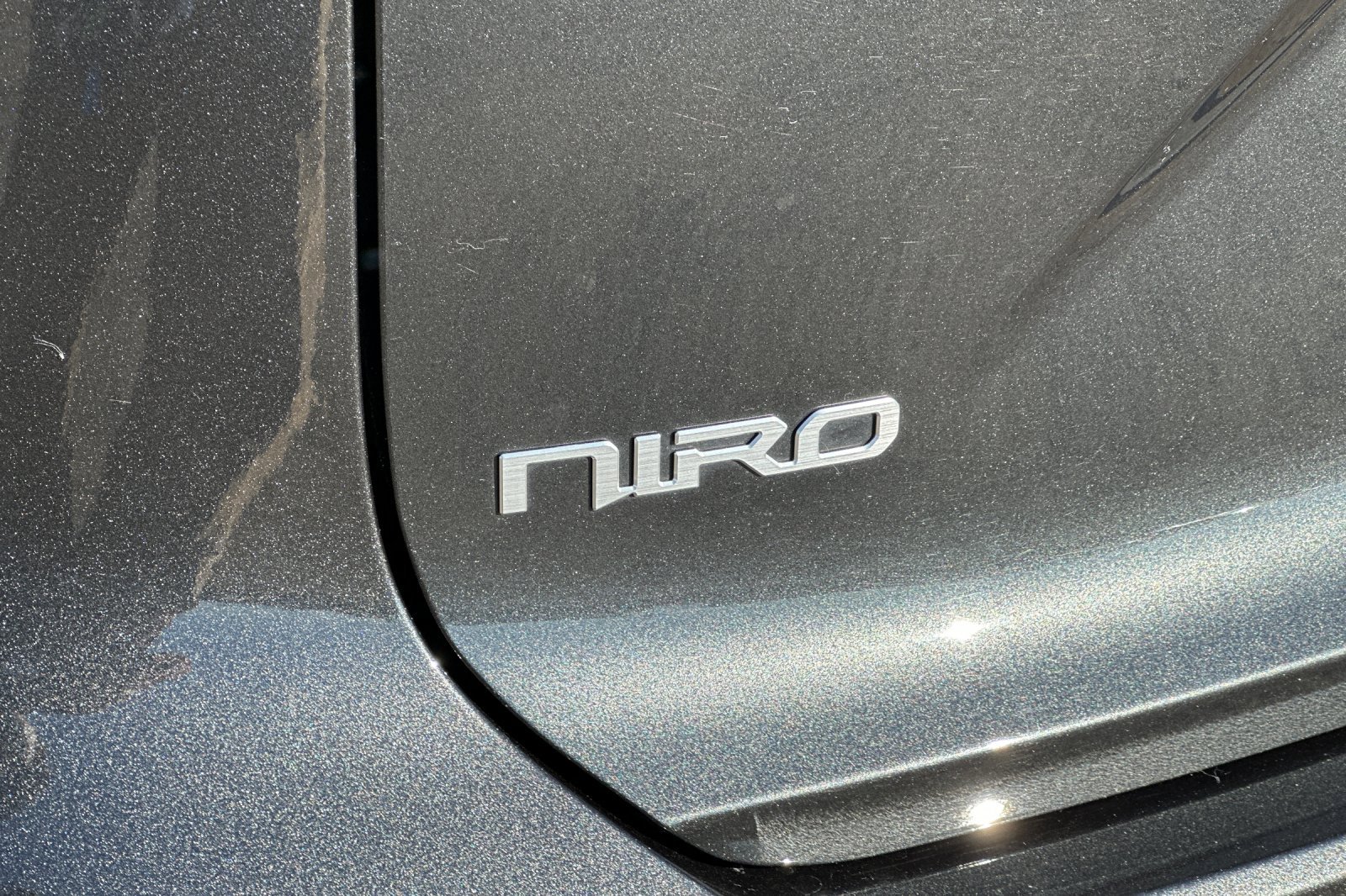 Certified 2024 Kia Niro EX image 28
