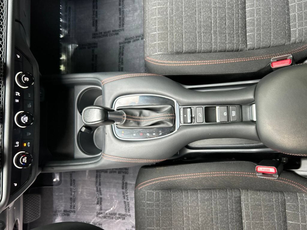 Used 2025 Honda HR-V Sport image 17