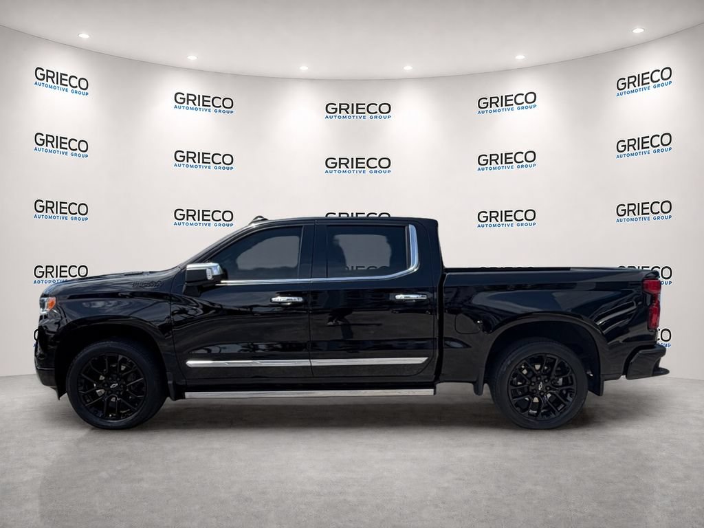 Used 2024 Chevrolet Silverado 1500 High Country w/ Technology Package AWD/4WD image 4