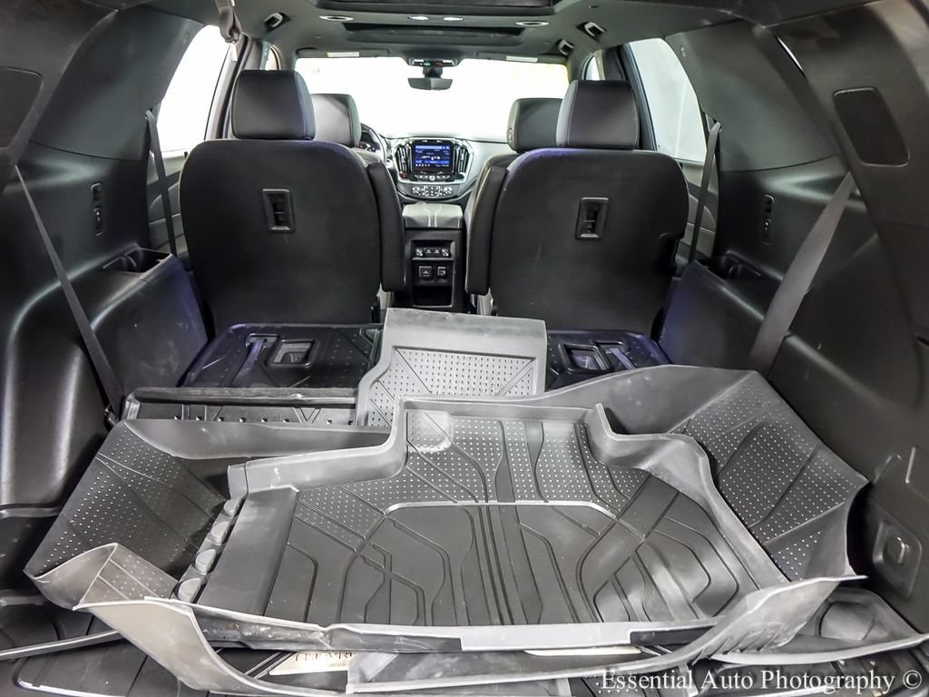 Used 2023 Chevrolet Traverse LT w/ LT Premium Package AWD/4WD image 25