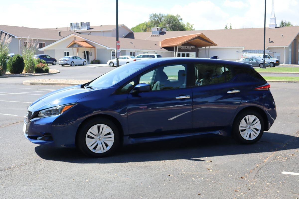 Used 2025 Nissan Leaf S FWD image 10