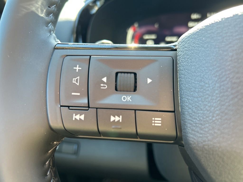 New 2026 Nissan Pathfinder SL w/ SL Premium Package image 28