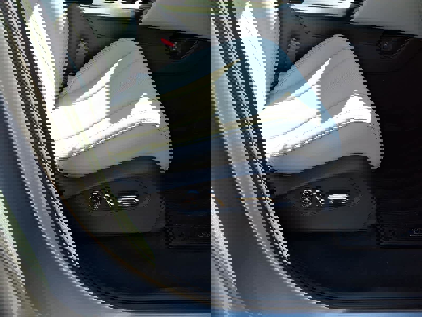 Certified 2026 Acura MDX SH-AWD w/ Technology Package image 14