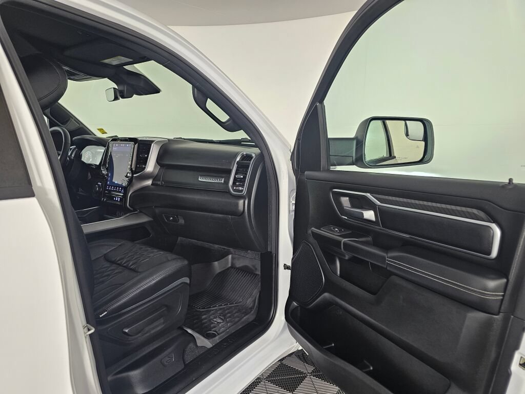Used 2025 RAM 1500 Big Horn AWD/4WD image 37