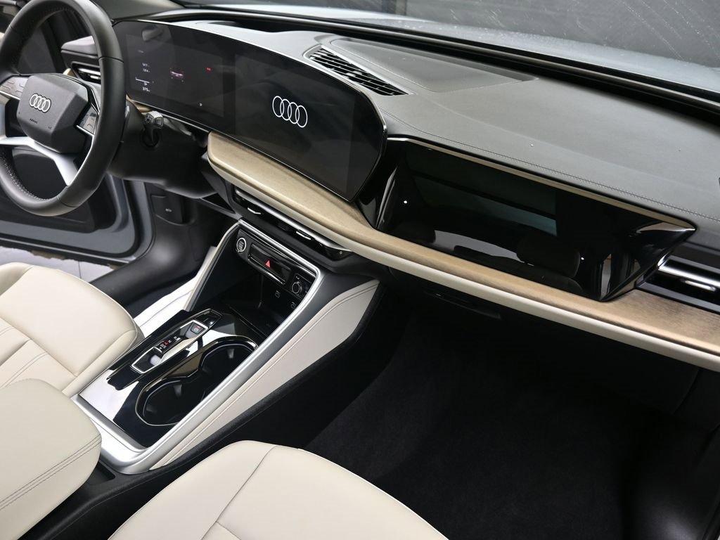 Certified 2025 Audi Q5 Premium Plus w/ Premium Plus image 13
