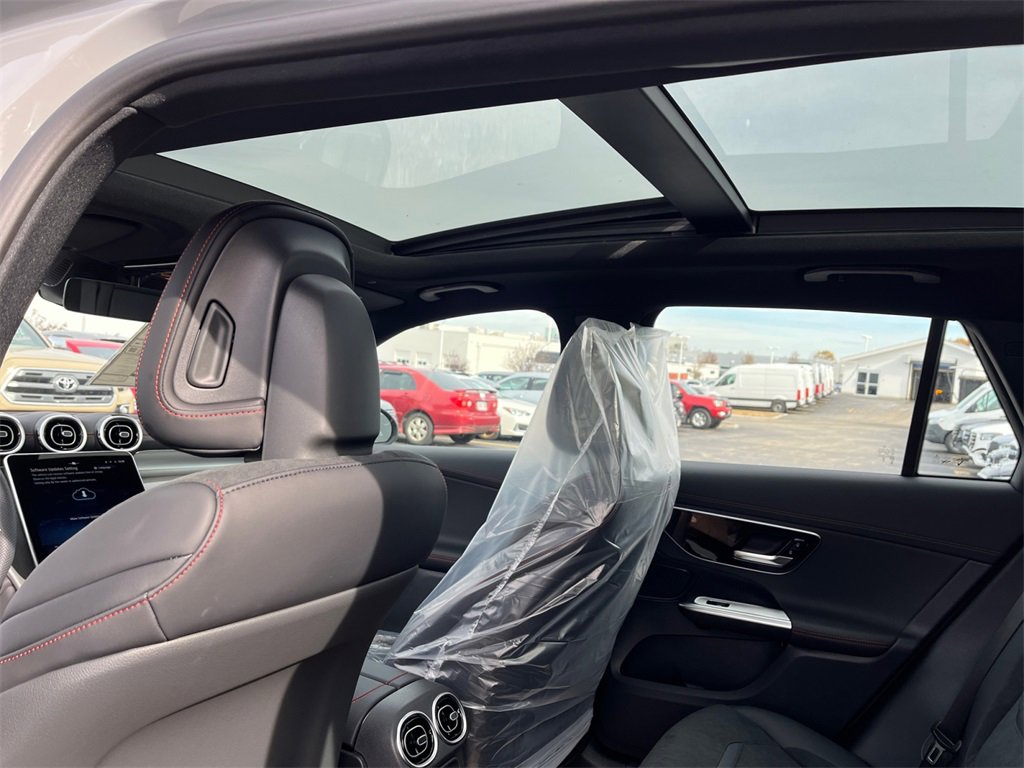 New 2026 Mercedes-Benz GLC 43 AMG 4MATIC image 10