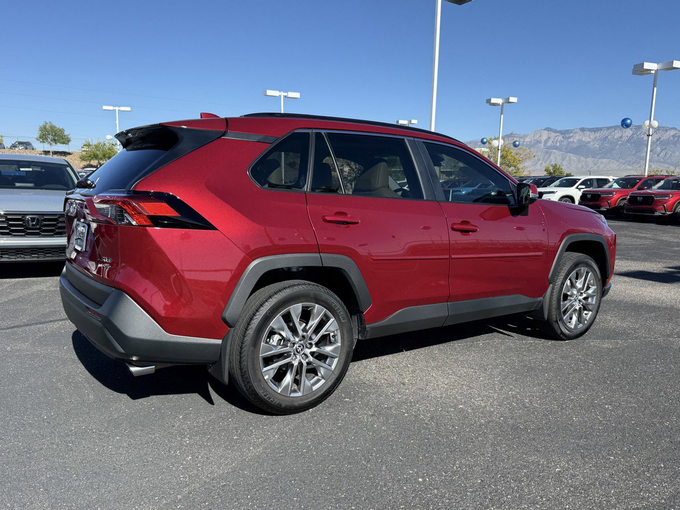 Used 2025 Toyota RAV4 XLE Premium image 5