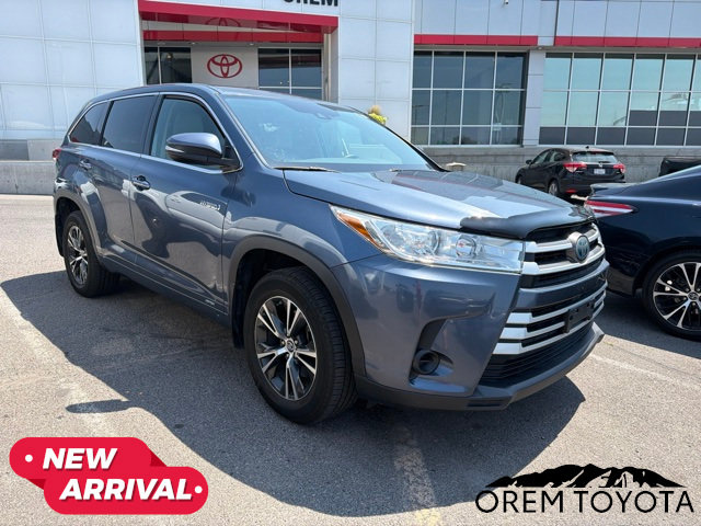 Used 2018 Toyota Highlander LE AWD/4WD image 11