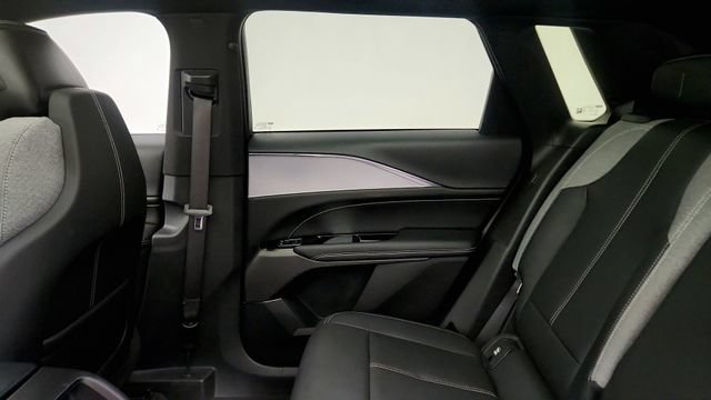 Used 2024 Cadillac Lyriq Tech AWD/4WD image 44