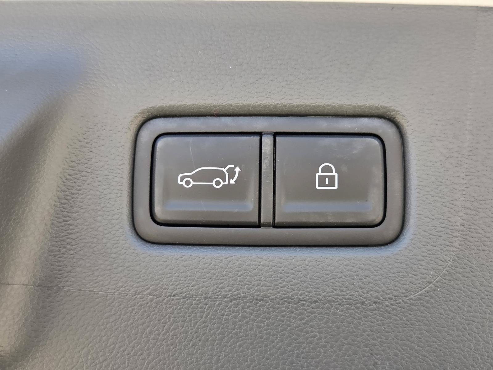 New 2027 Hyundai Santa Fe SEL FWD image 10