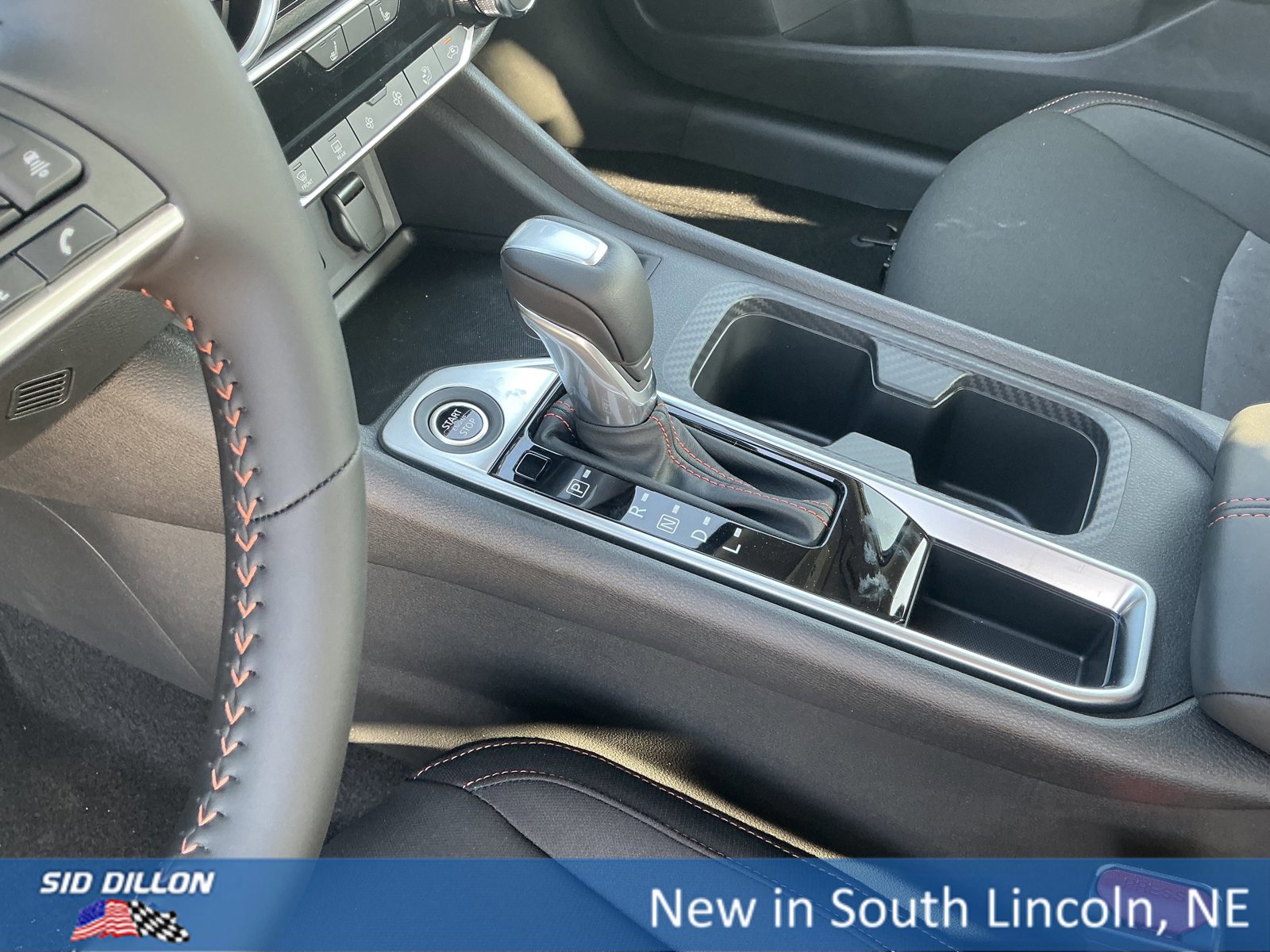 New 2025 Nissan Sentra SR w/ Midnight Edition image 8