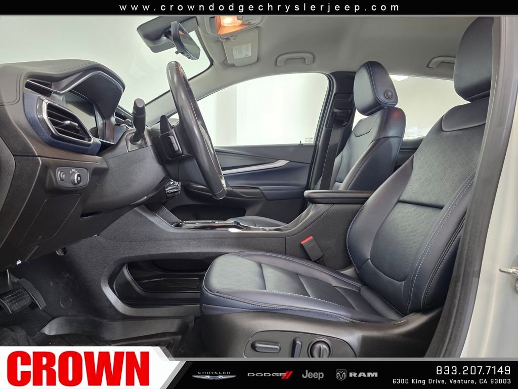 Used 2023 Chevrolet Bolt EUV Premier image 25