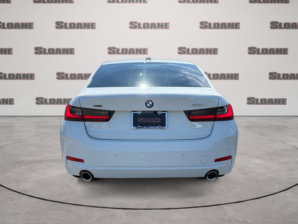 Used 2026 BMW 330i xDrive Sedan w/ Premium Package AWD/4WD image 4