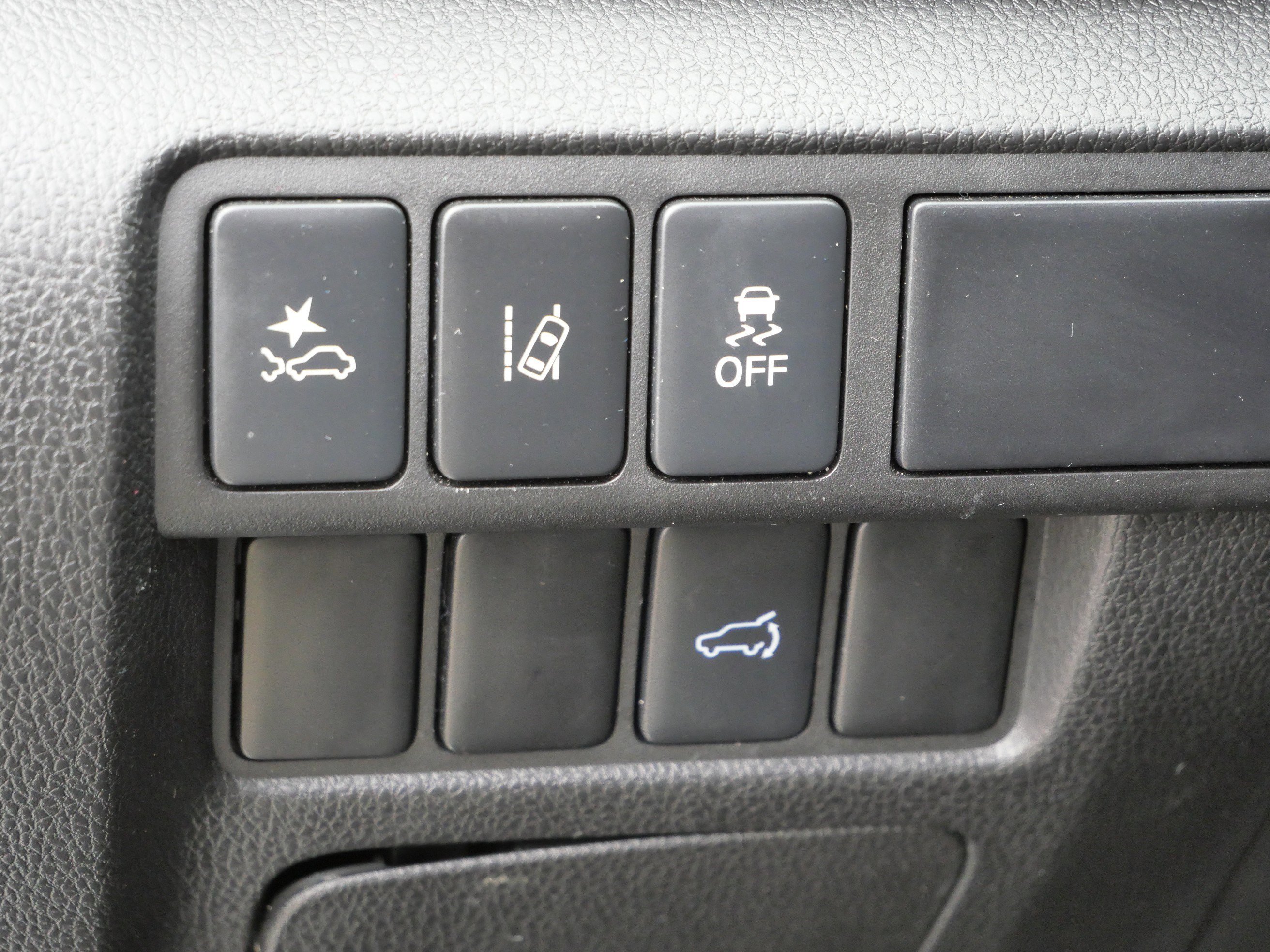Used 2024 Mitsubishi Eclipse Cross SE image 21