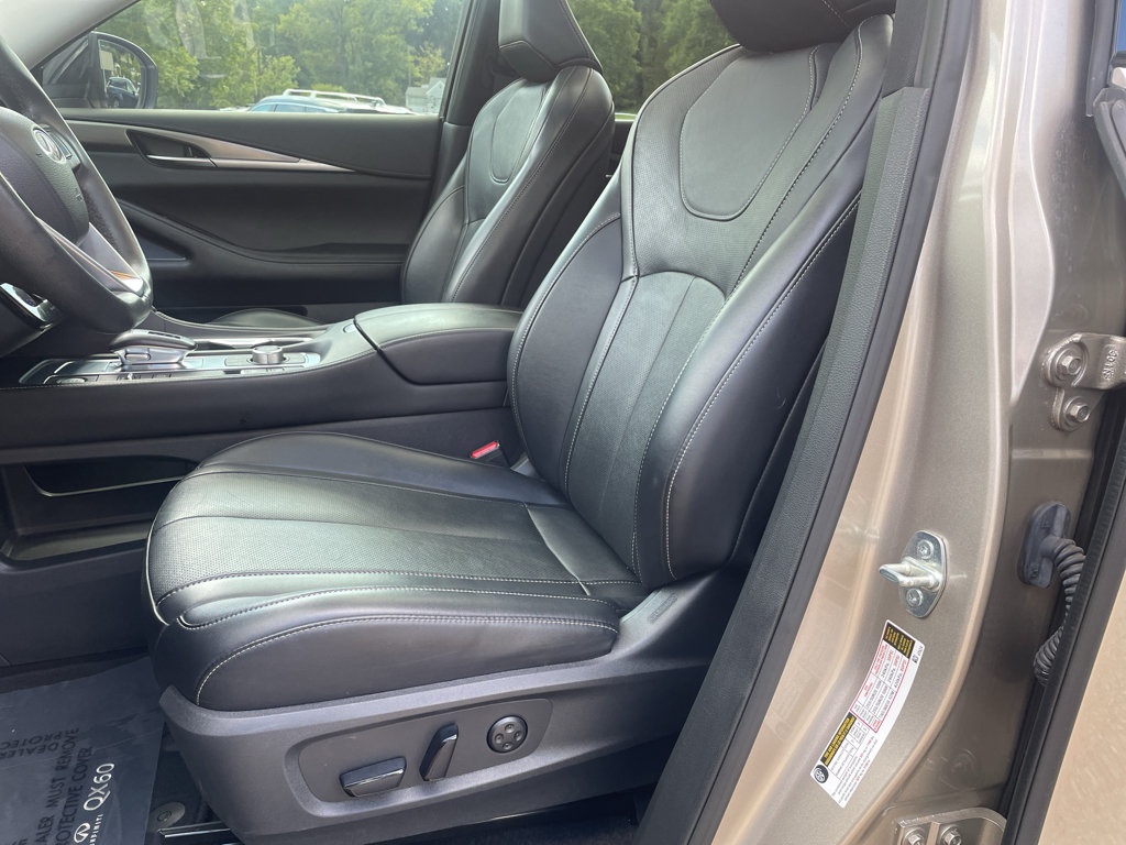 Used 2023 INFINITI QX60 Luxe w/ Cargo Package AWD/4WD image 12