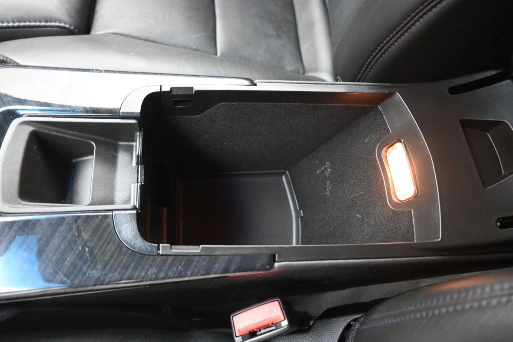 Used 2013 Cadillac XTS Platinum FWD image 26