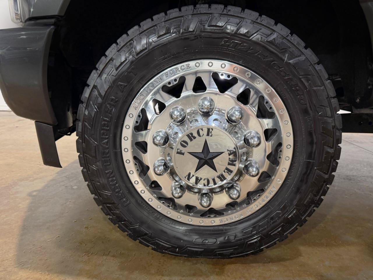 Used 2018 Ford F350 Platinum w/ Platinum Ultimate Package AWD/4WD image 71