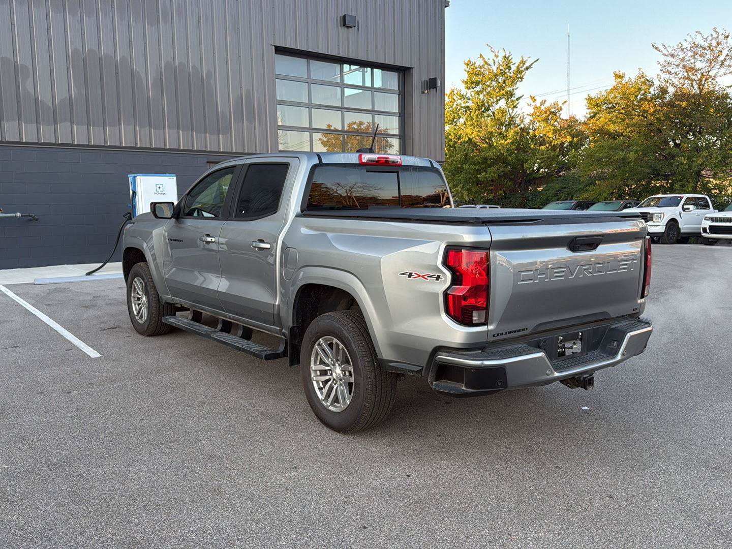 Used 2024 Chevrolet Colorado LT w/ LT Convenience Package II AWD/4WD image 5