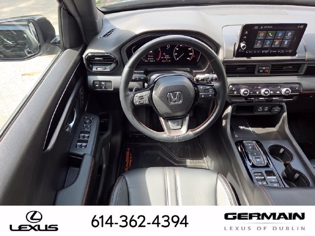 Used 2025 Honda Pilot TrailSport image 36