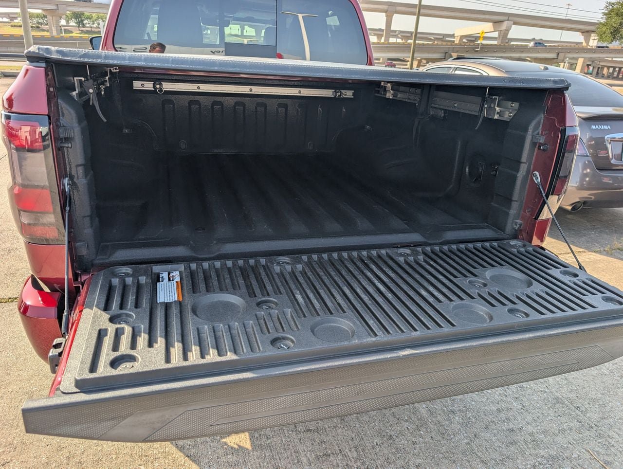 Certified 2024 Nissan Frontier SL w/ Technology Package RWD image 27