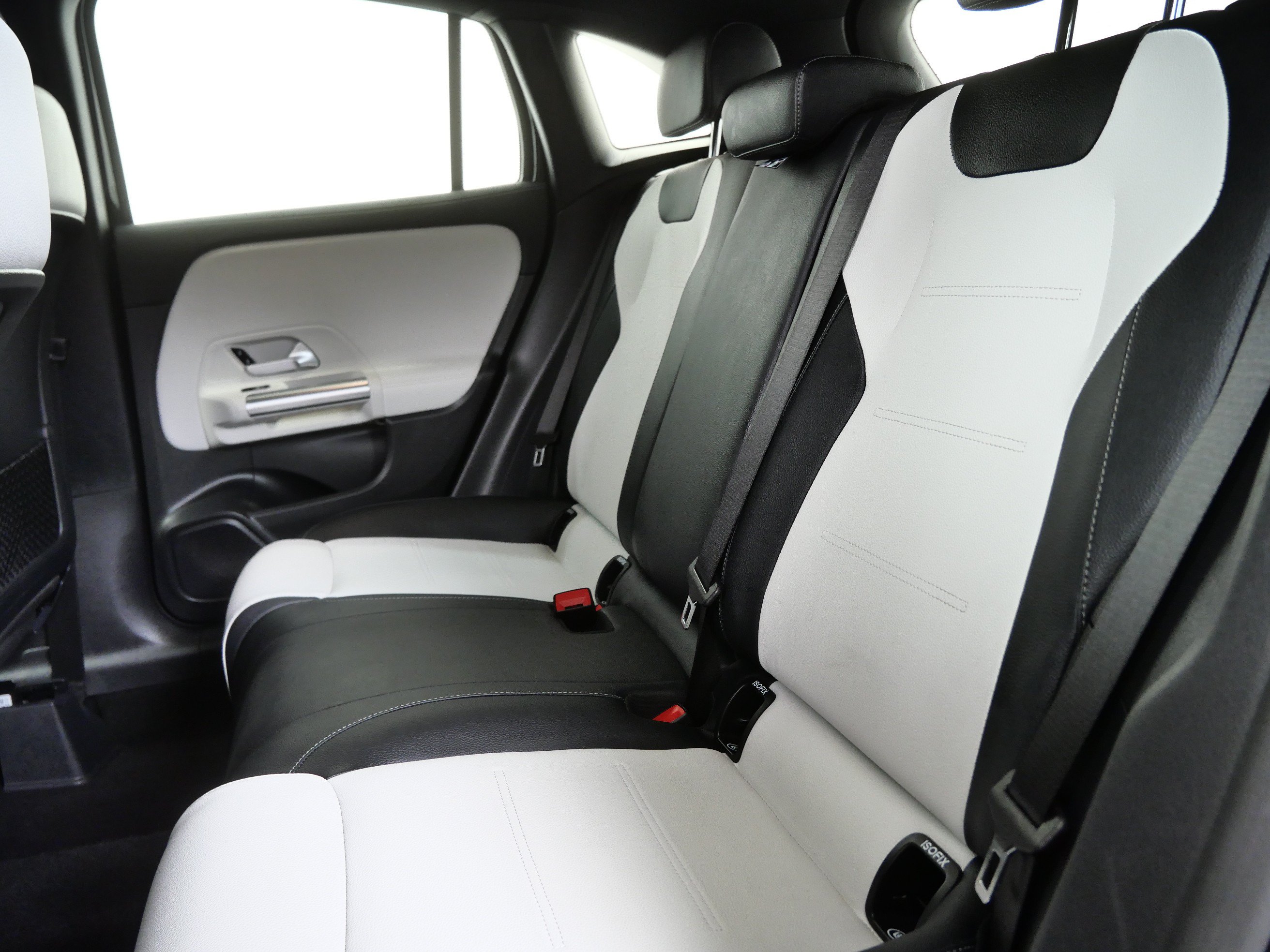 Certified 2023 Mercedes-Benz GLA 35 AMG 4MATIC image 17