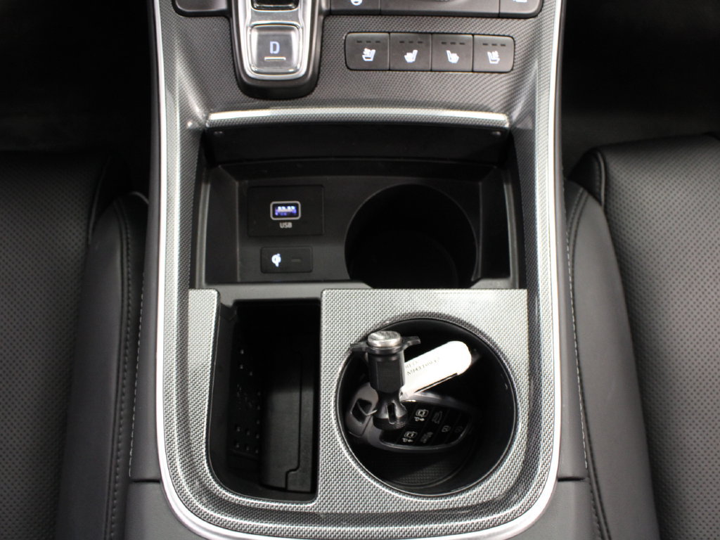 Used 2021 Hyundai Santa Fe Limited FWD image 32