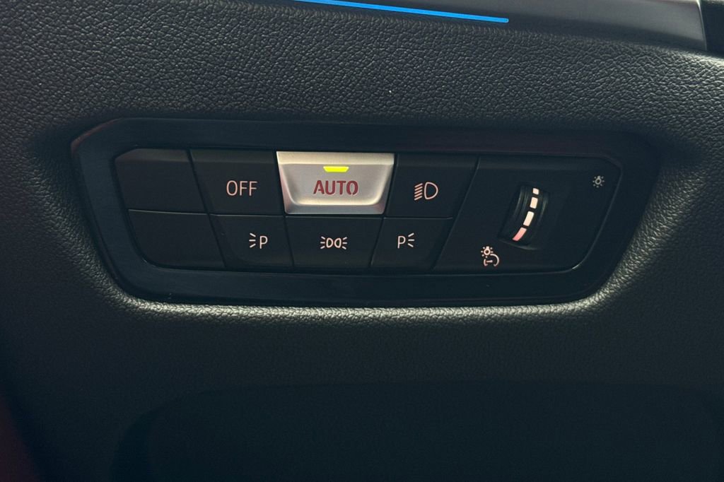 Used 2023 BMW i4 eDrive35 w/ Premium Package image 31