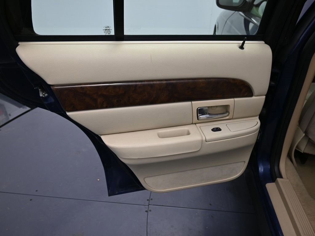 Used 2006 Mercury Grand Marquis LS image 22